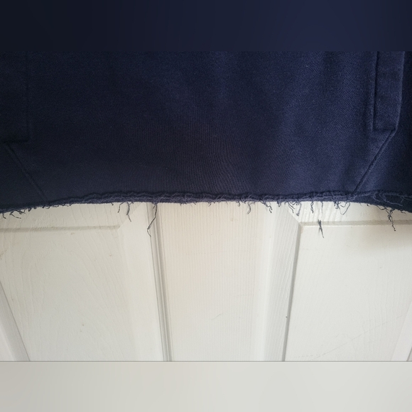 Ladies Under Armour Navy Sweatshirt Sz Med - Picture 4 of 4